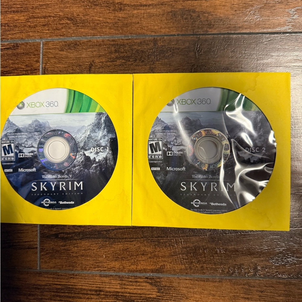 The Elder Scrolls V: Skyrim Legendary Edition Xbox 360 Game Discs 1-2